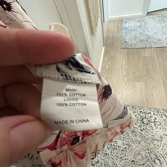 Leona size 8 pink and cream floral dress with pockets and back zip - Picture 5 of 5